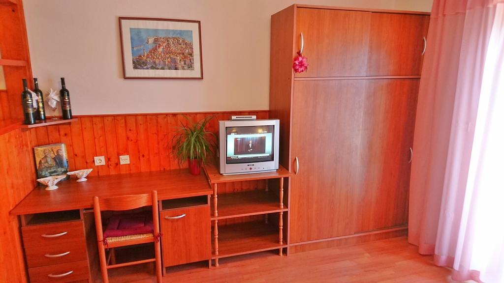 Apartments Radis Затон Екстериор снимка